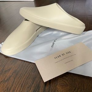 FEAR OF GOD “The California Slip-On Loafers”